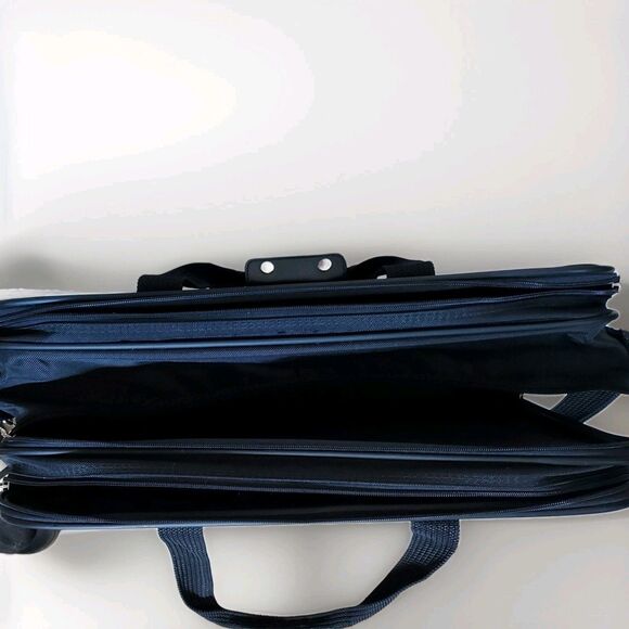 Samsonite 20" Business Carry-On Laptop Bag with Strap & Handle 3 compartments - Picture 3 of 5